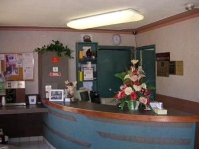 Weber Inn Kitchener Dalaman gambar