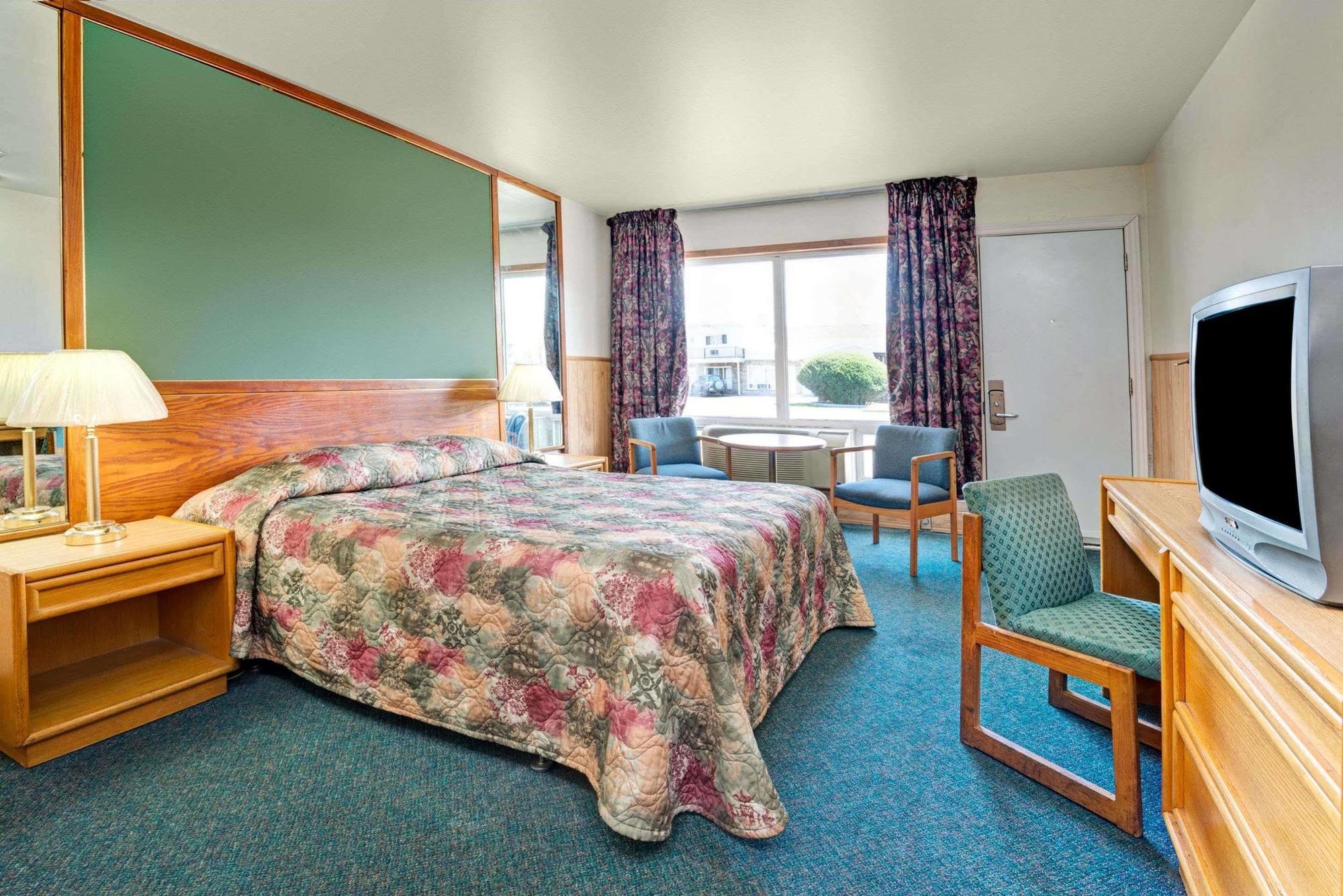 Weber Inn Kitchener Luaran gambar